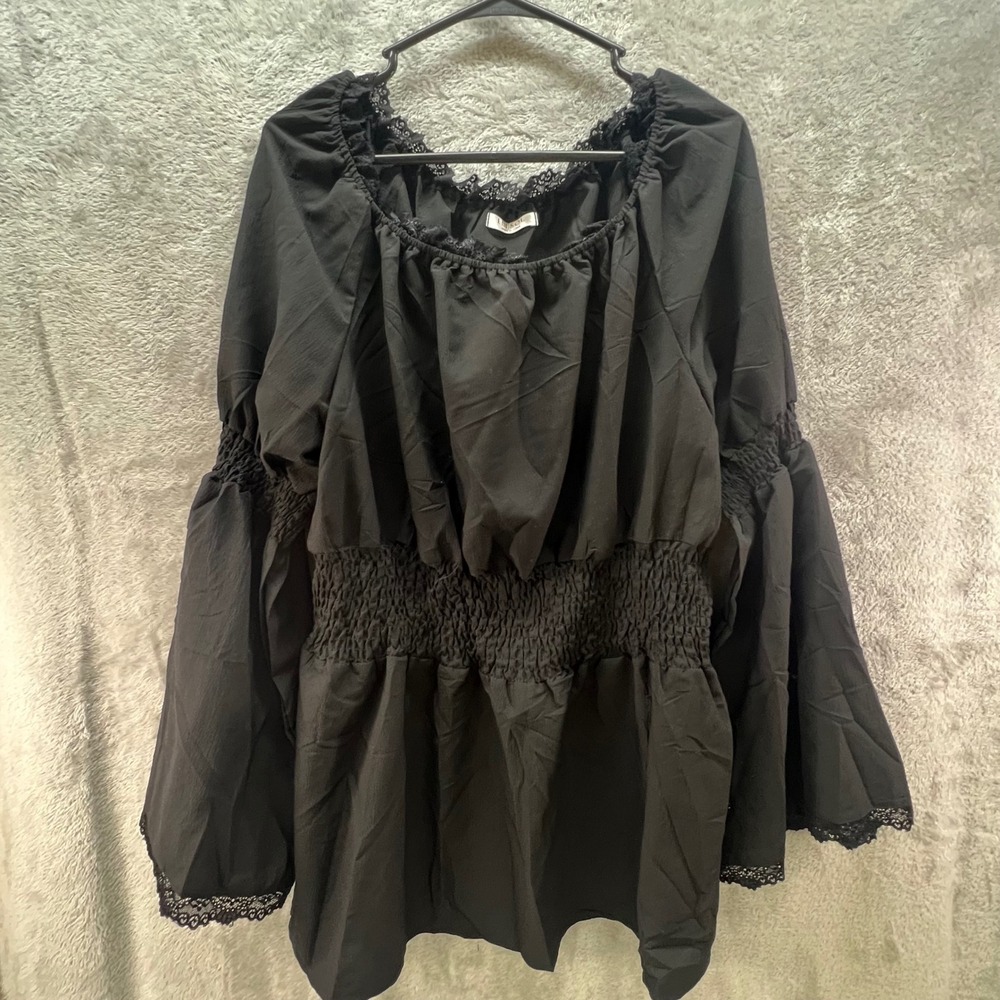 ELESOL Black Smocked Peplum Blouse XL Bell Sleeve Lace Trim Boho Renaissance